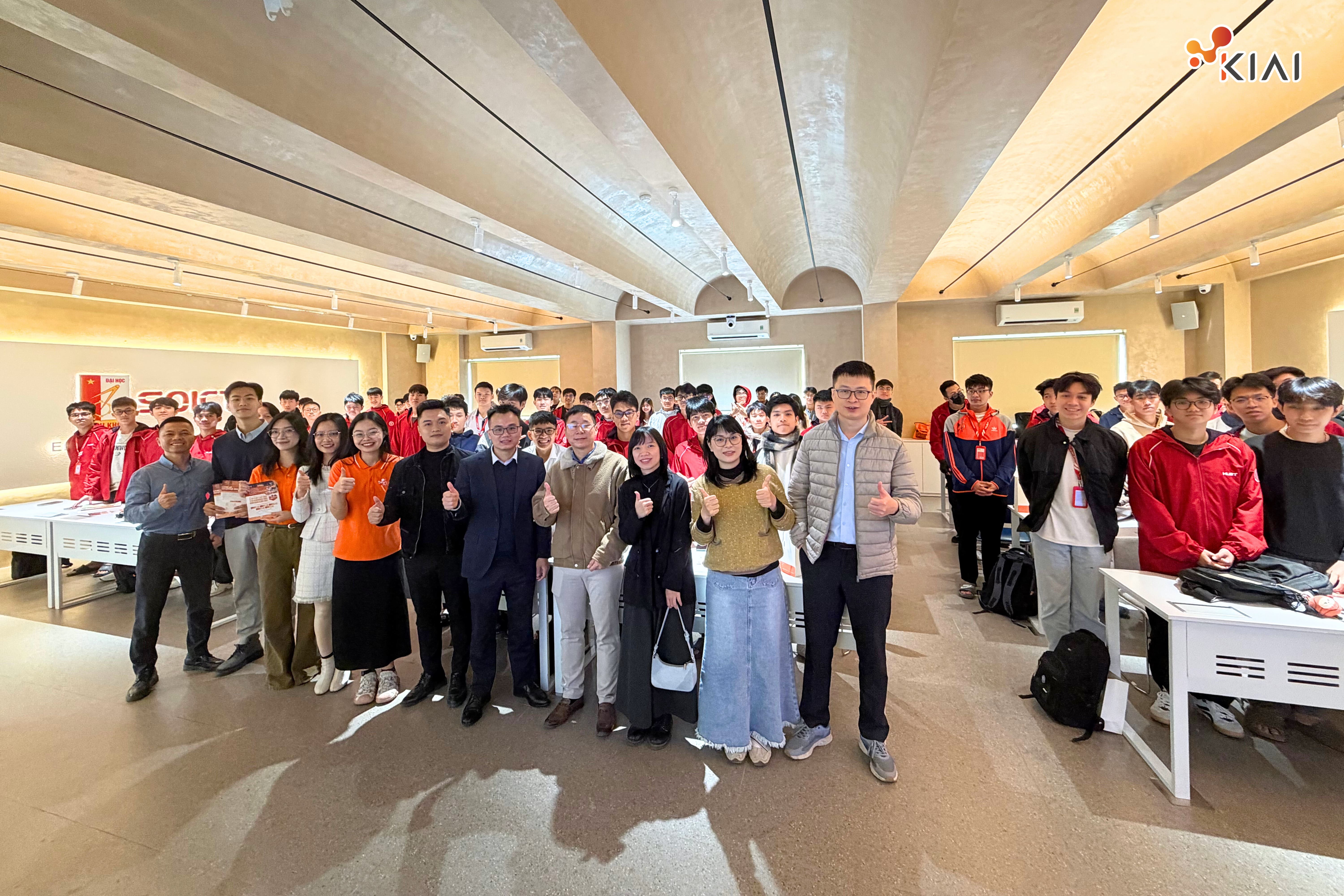 Kiaisoft会長がSoICT（ハノイ工科大学）にて約1,000名の学生と交流