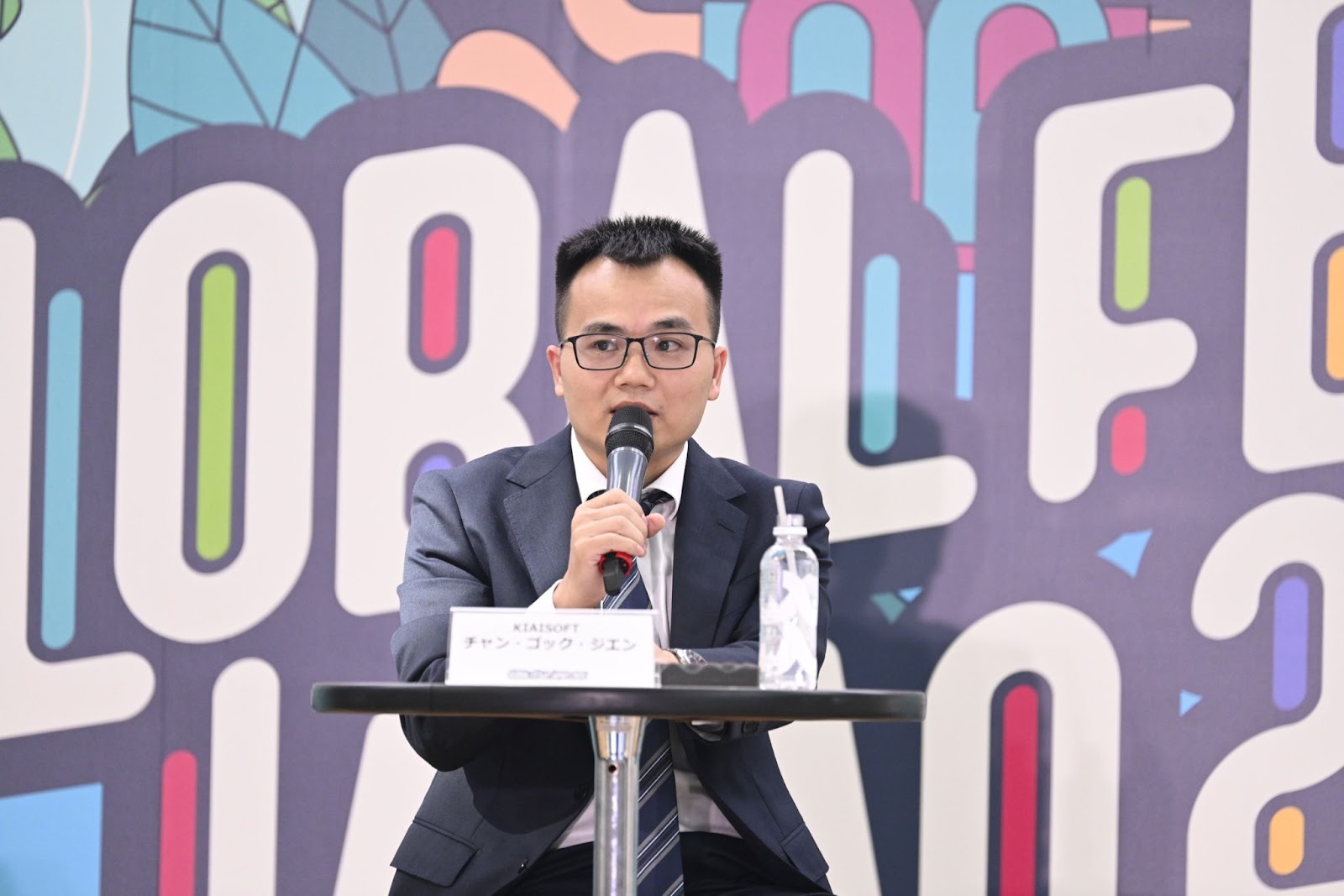 Student Idea Contest のステージにて登壇し、若者に向けてメッセージを発信